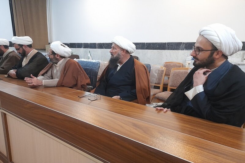 تفسیر قرآن و مباحث اعتقادی از نیازهای اساسی جامعه است