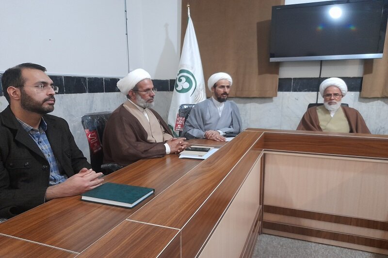 تفسیر قرآن و مباحث اعتقادی از نیازهای اساسی جامعه است