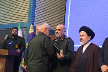 تصاویر/ مراسم تکریم و معارفه فرمانده قرارگاه همزه سیدالشهدا (ع) سپاه