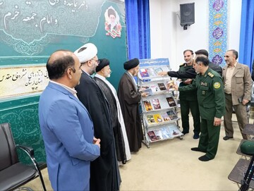 تصاویر/ مراسم رونمایی از تازه های نشر دفاع مقدس در لرستان