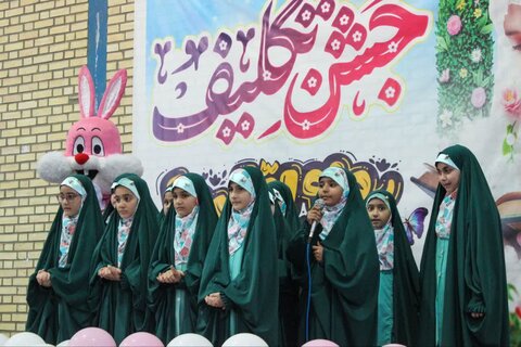 تصاویر/برگزاری جشن تکلیف ۶۰۰ نفری دانش آموزان در زرندیه