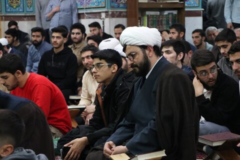 تصاویر / تجلیل از فعالان قرآنی طلاب مدارس علمیه استان قزوین