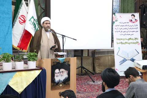 تصاویر / تجلیل از فعالان قرآنی طلاب مدارس علمیه استان قزوین