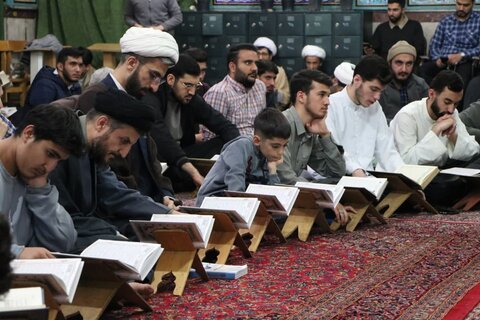 تصاویر / تجلیل از فعالان قرآنی طلاب مدارس علمیه استان قزوین