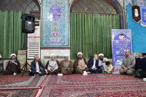 تصاویر / تجلیل از فعالان قرآنی طلاب مدارس علمیه استان قزوین