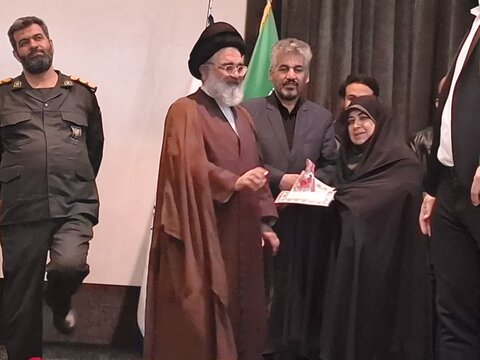 تصاویر/ جشن میلاد امام حسن مجتبی (ع) همراه با تجلیل نیکوکاران کاشان