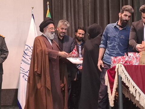 تصاویر/ جشن میلاد امام حسن مجتبی (ع) همراه با تجلیل نیکوکاران کاشان