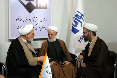 بازدید حجت الاسلام والمسلمین صدیقی از سی و دومین نمایشگاه بین‌المللی قرآن کریم