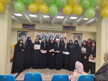 برگزاری مراسم اهدای گواهی طرح اربعین تعالی در مدرسه علمیه الزهراء(س) همدان