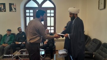 تصاویر/ تجلیل و قدردانی مدیر مدرسه علمیه امام خمینی گرگان از  معاونین و کارکنان