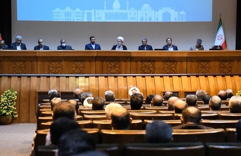 تصاویر|  جلسه شورای اداری استان با حضور نماینده ولی فقیه در فارس