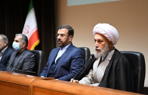 تصاویر|  جلسه شورای اداری استان با حضور نماینده ولی فقیه در فارس