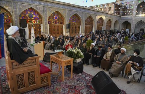 تصاویر| مراسم جشن میلاد حضرت امام حسن مجتبی(ع) در مسجد نصیرالملک شیراز