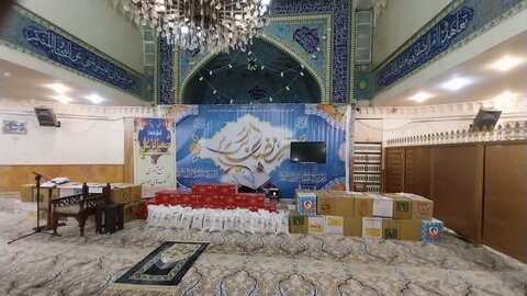 توزیع یکصد بسته ارزاق کمک مومنانه به همت مسجد جامع و مدرسه علمیه مهدوی تهران
