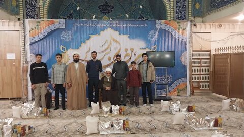 توزیع یکصد بسته ارزاق کمک مومنانه به همت مسجد جامع و مدرسه علمیه مهدوی تهران
