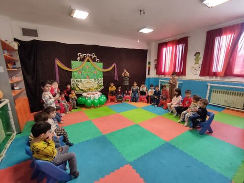 تصاویر/برگزاری جشن ولادت امام حسن مجتبی (ع) ویژه کودکان مهد کودک ریحانه در ساوه