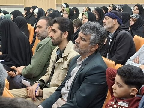 تصاویر/ گردهمایی مجمع رهپویان گام دوم انقلاب اسلامی آران و بیدگل