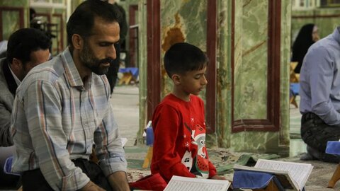 تصویر/شب پانزده و شانزدهم جزء خوانی قرآن کریم به روش حفظ خوانی در نجف ایران