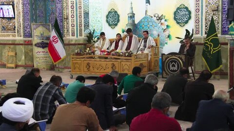 تصویر/شب پانزده و شانزدهم جزء خوانی قرآن کریم به روش حفظ خوانی در نجف ایران