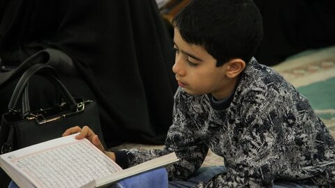 تصویر/شب پانزده و شانزدهم جزء خوانی قرآن کریم به روش حفظ خوانی در نجف ایران