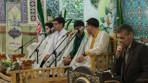 تصویر/شب پانزده و شانزدهم جزء خوانی قرآن کریم به روش حفظ خوانی در نجف ایران