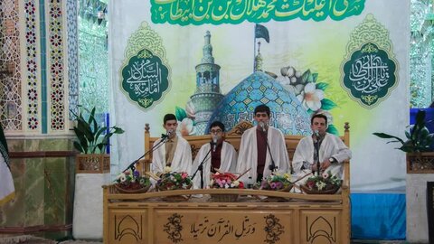 تصویر/شب پانزده و شانزدهم جزء خوانی قرآن کریم به روش حفظ خوانی در نجف ایران