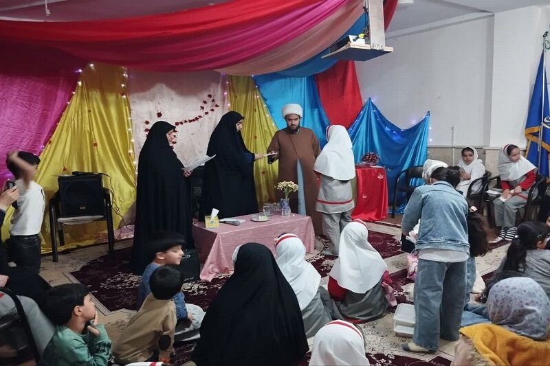 برگزاری جشن میلاد امام حسن مجتبی(ع) در مدرسه علمیه فاطمه الزهراء (س) دالاهو+عکس