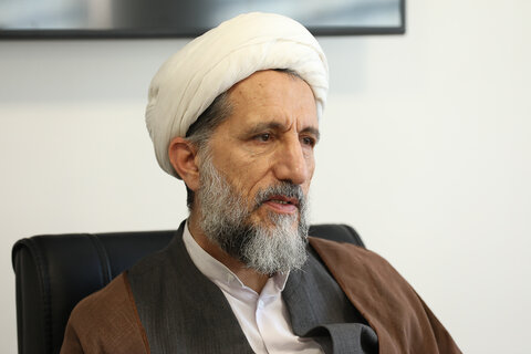 تصاویر / دیدار امام جمعه ارداق و جمعی از مسئولین و معتمدین بخش دشتابی با نماینده ولی فقیه در استان قزوین