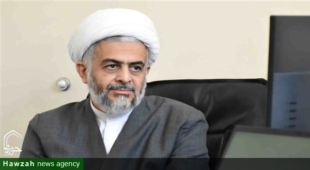 रमज़ान आध्यात्मिकता, धार्मिक उपदेश और मनुष्य और ईश्वर के बीच संबंध को मजबूत करता है रमज़ान आध्यात्मिकता, धार्मिक उपदेश और मनुष्य और ईश्वर के बीच संबंध को मजबूत करता है