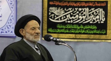 تبلیغ، محور بیداری جامعه و تبیین معارف دینی است