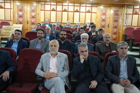 تصاویر آخرین جلسه شورای اداری استان لرستان