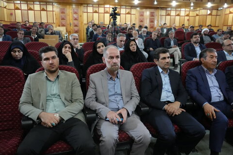 تصاویر آخرین جلسه شورای اداری استان لرستان