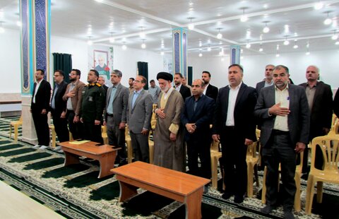 تصاویر/توزیع بسته‌های معیشتی رمضان در بندر دیّر