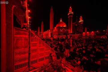 فیلم | لحظه‌ای سرشار از اندوه در آستان مقدس علوی؛ خاموشی چراغ‌ها هنگام ذکر "اشهد أن علیاً ولی الله" در اذان صبح روز نوزدهم ماه مبارک رمضان