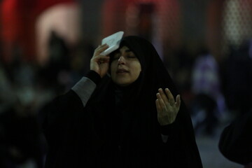 تصاویر / احیای شب نوزدهم ماه رمضان در مسجد جامع اصفهان