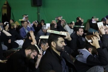 تصاویر/ مراسم احیا اولین شب از لیالی پرفضیلت قدر در خرم آباد