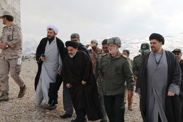 فیلم| آغاز سال متفاوت امام جمعه ارومیه در ارتفاعات مرزی