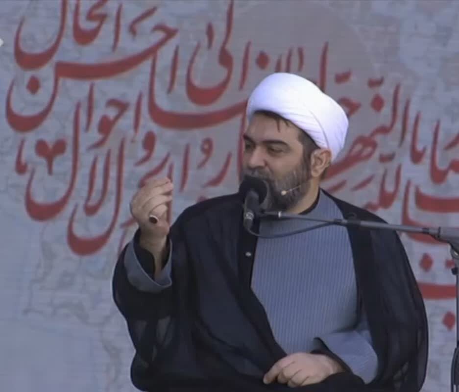 نقش آفرینی ویژه مبلغان و مداحان در مقابله با جنگ نرم استکبار جهانی 