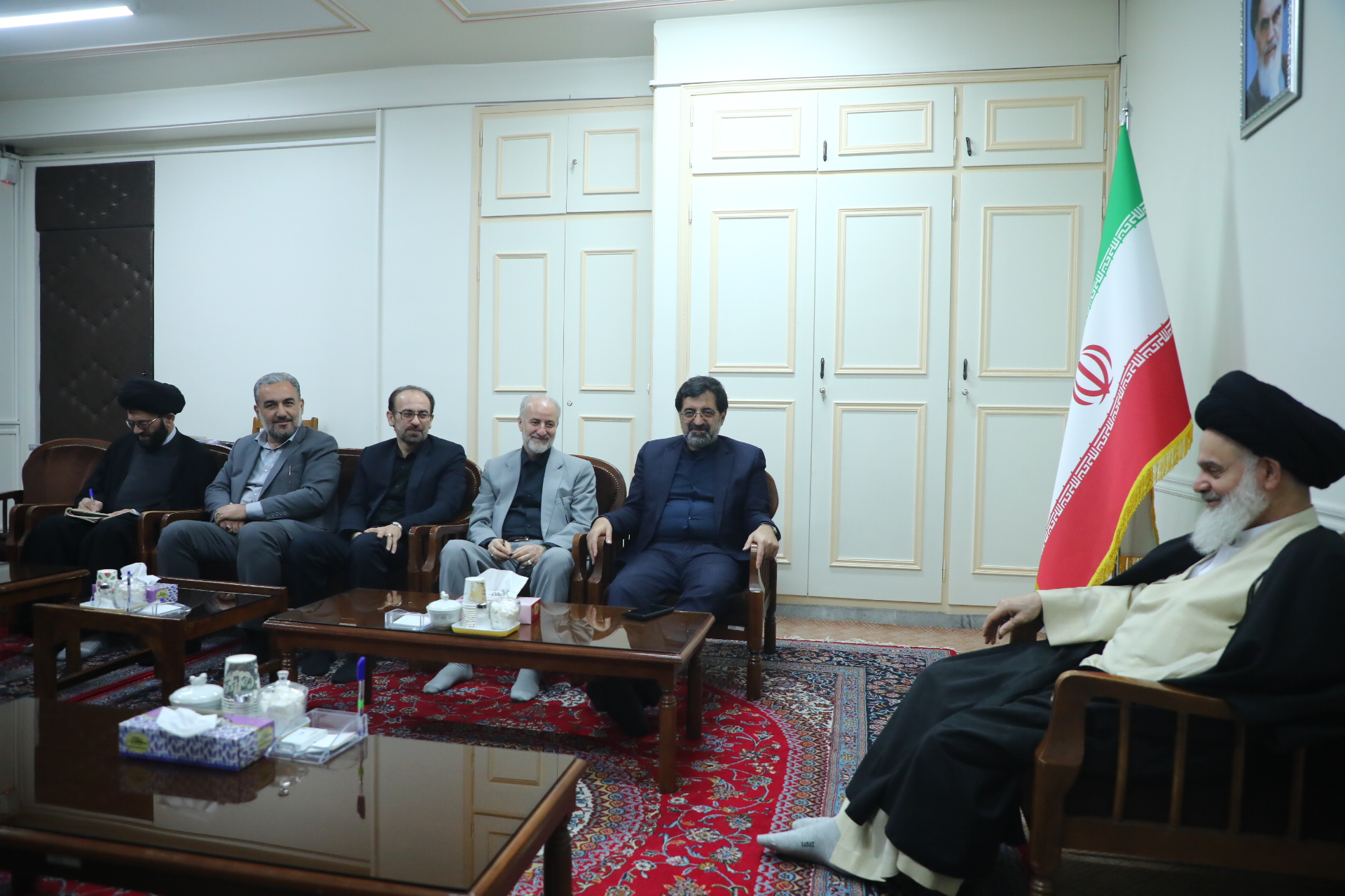 تصاویر/ دیدار نوروزی استاندار قم با آیت الله حسینی بوشهری