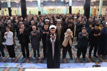 تصاویر/ اقامه نماز جمعه شهرستان تکاب