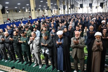 تصاویر/ اقامه نماز جمعه شهر خوی