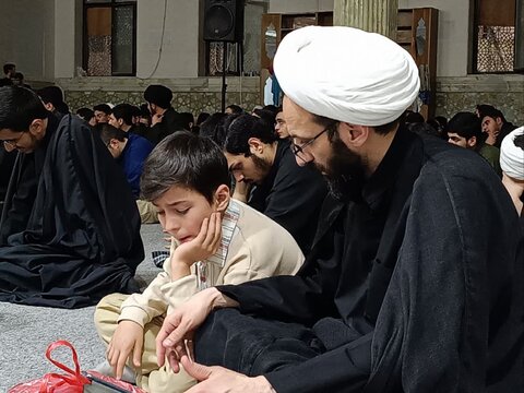 طلاب مدرسه علمیه فاطمی اولین شب قدر را در نجف اشرف احیا کردند
