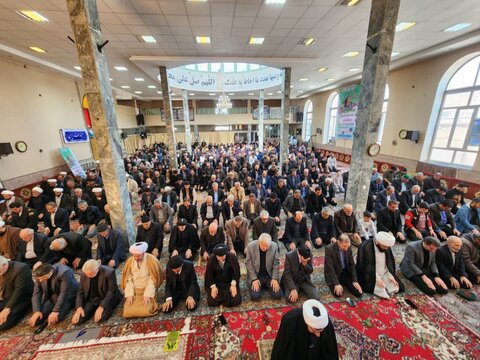 تصاویر/ اقامه نماز جمعه شهرستان چایپاره