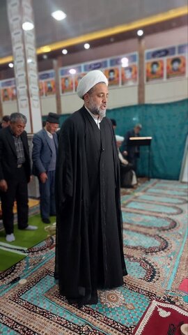 تصاویر/ اقامه نماز جمعه شهر کشاورز