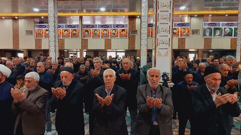 تصاویر/ اقامه نماز جمعه شهر کشاورز