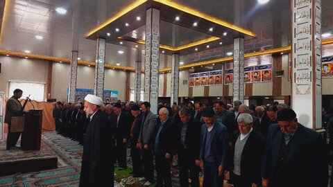 تصاویر/ اقامه نماز جمعه شهر کشاورز