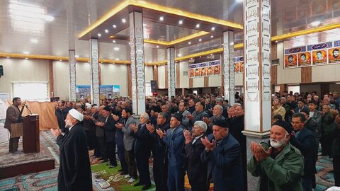 تصاویر/ اقامه نماز جمعه شهر کشاورز