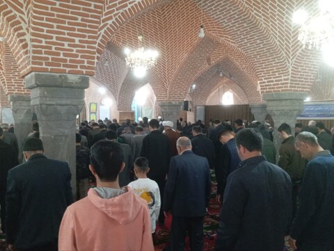 تصاویر/ اقامه نماز جمعه تسوج