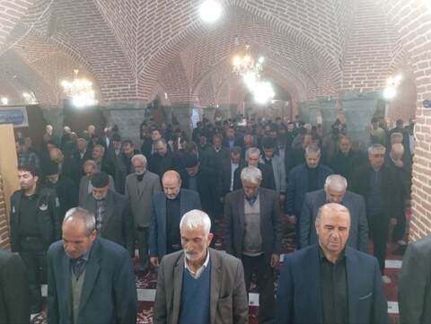 تصاویر/ اقامه نماز جمعه تسوج