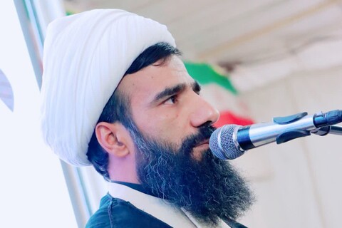 قرآن سر پر رکھنا، قرآن کریم سے تمسک کی علامت ہے